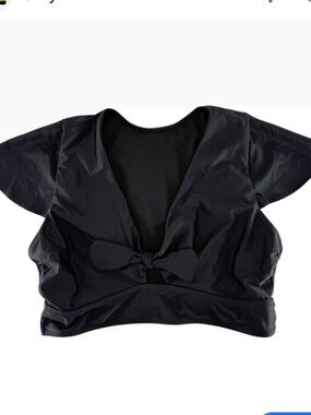 Torrid size 2 swim top bathing suit Tie-Front Black Crop Top women's beach 2x